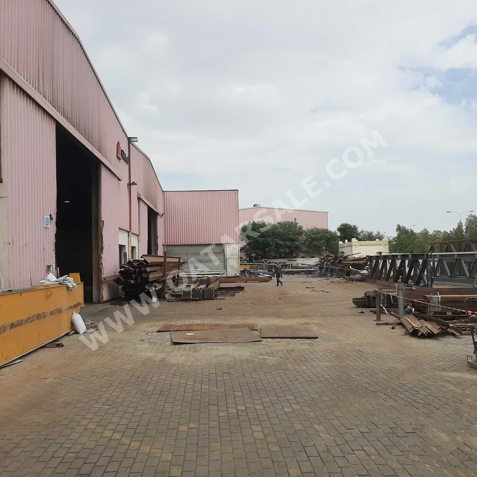 Warehouses & Stores - Al Rayyan  - Industrial Area  -Area Size: 7500 Square Meter