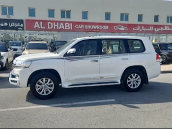 Toyota  Land Cruiser  GXR  2018  Automatic  192,000 Km  8 Cylinder  Four Wheel Drive (4WD)  SUV  White