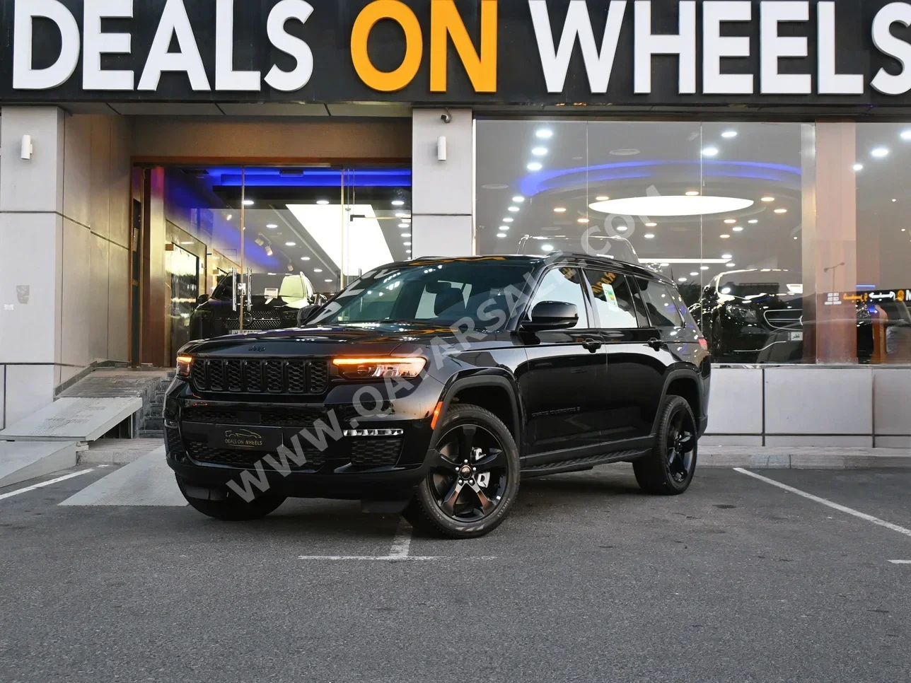 Jeep  Grand Cherokee  2024  Automatic  0 Km  6 Cylinder  Four Wheel Drive (4WD)  SUV  Black  With Warranty