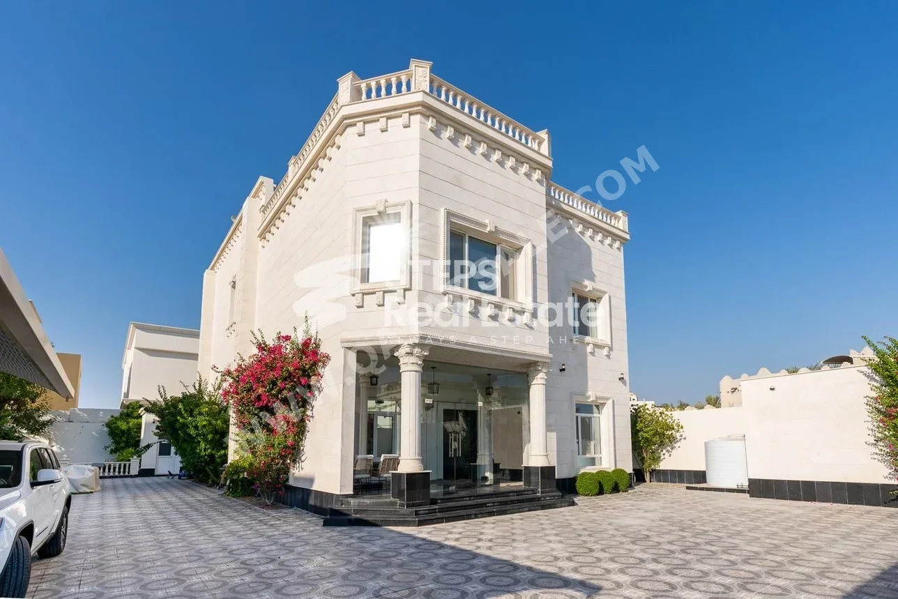 Family Residential  - Not Furnished  - Doha  - Onaiza  - 6 Bedrooms