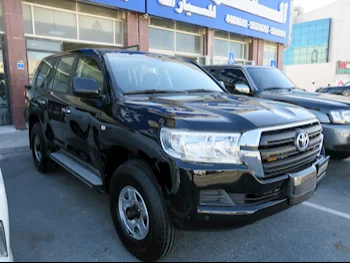  Toyota  Land Cruiser  G  2017  Manual  152,000 Km  6 Cylinder  Four Wheel Drive (4WD)  SUV  Black  With Warranty