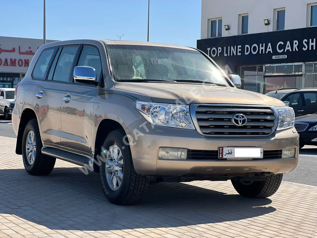 Toyota  Land Cruiser  VXR  2009  Automatic  660,000 Km  8 Cylinder  Four Wheel Drive (4WD)  SUV  Gold