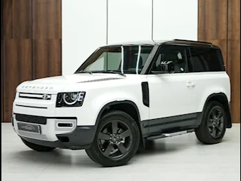 Land Rover  Defender  90 SE  2022  Automatic  11,057 Km  4 Cylinder  All Wheel Drive (AWD)  SUV  White  With Warranty