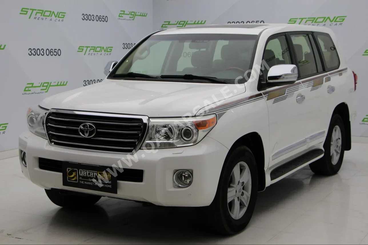  Toyota  Land Cruiser  GXR  2014  Automatic  53,000 Km  8 Cylinder  Four Wheel Drive (4WD)  SUV  White  With Warranty