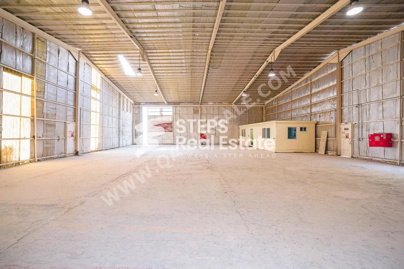 Warehouses & Stores - Al Rayyan  - Industrial Area  -Area Size: 4750 Square Meter