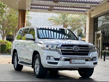 Toyota  Land Cruiser  GXR  2020  Automatic  150,000 Km  6 Cylinder  Four Wheel Drive (4WD)  SUV  Silver