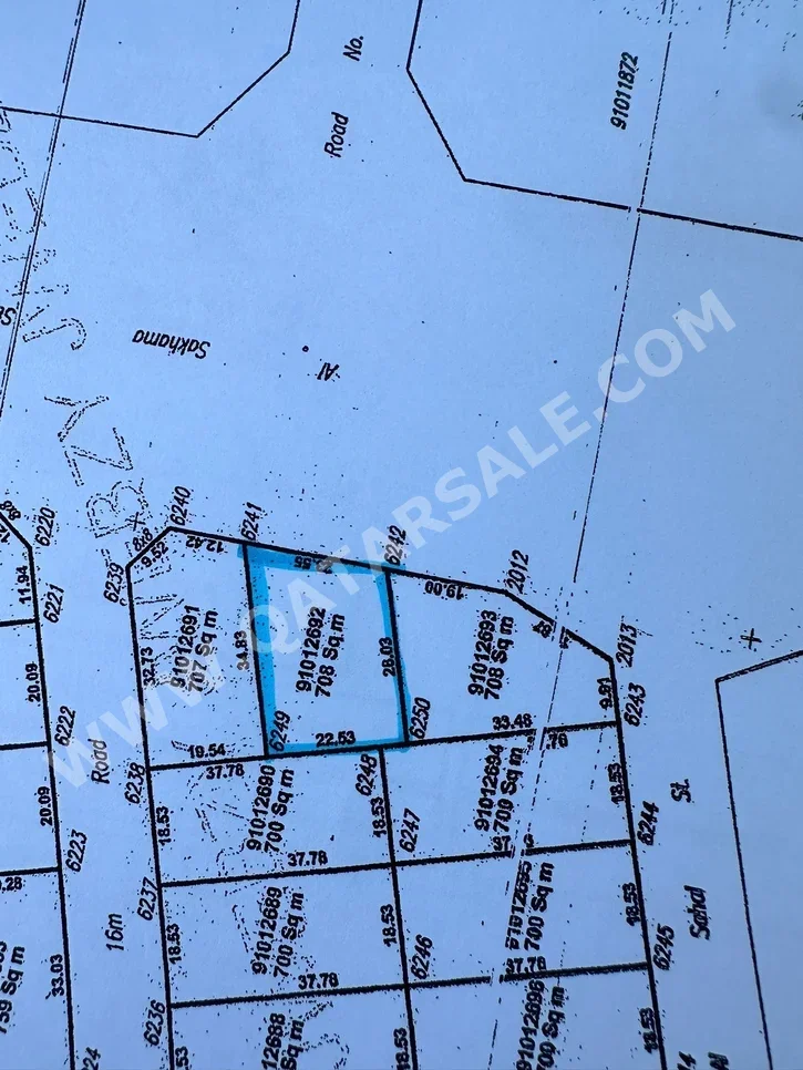 Lands For Sale in Al Wakrah  - Al Wukair  -Area Size 708 Square Meter