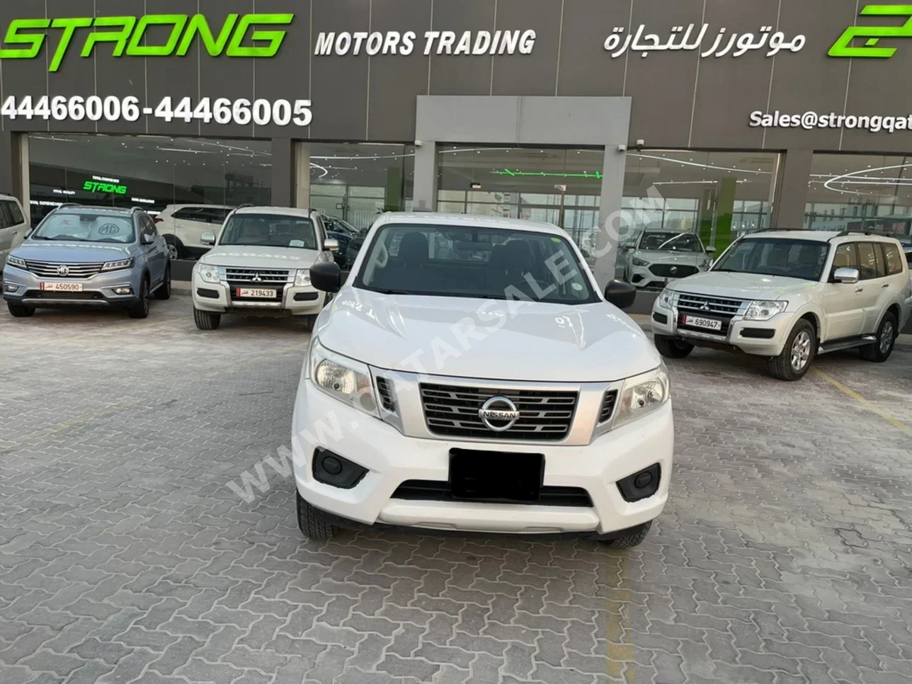 Nissan  Navara  2019  Manual  185,000 Km  4 Cylinder  Rear Wheel Drive (RWD)  Pick Up  White