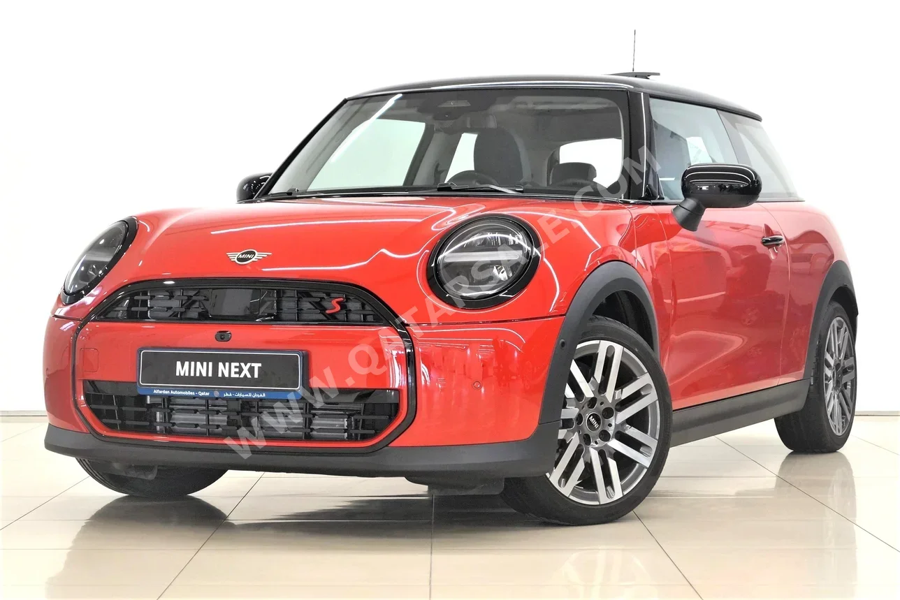 Mini  Cooper  S  2025  Automatic  1,900 Km  4 Cylinder  Front Wheel Drive (FWD)  Hatchback  Red  With Warranty