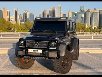 مرسيدس - بنز  جي - كلاس  63 اي ام جي 4x4²  2016  اوتوماتيك  30,000 كم  8 سلندر  دفع رباعي  اس يو في  أسود