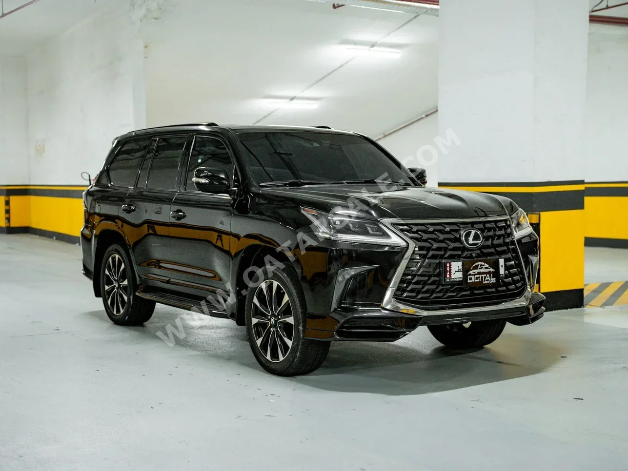 Lexus  LX  570 S Black Edition  2016  Automatic  112,000 Km  8 Cylinder  Four Wheel Drive (4WD)  SUV  Black