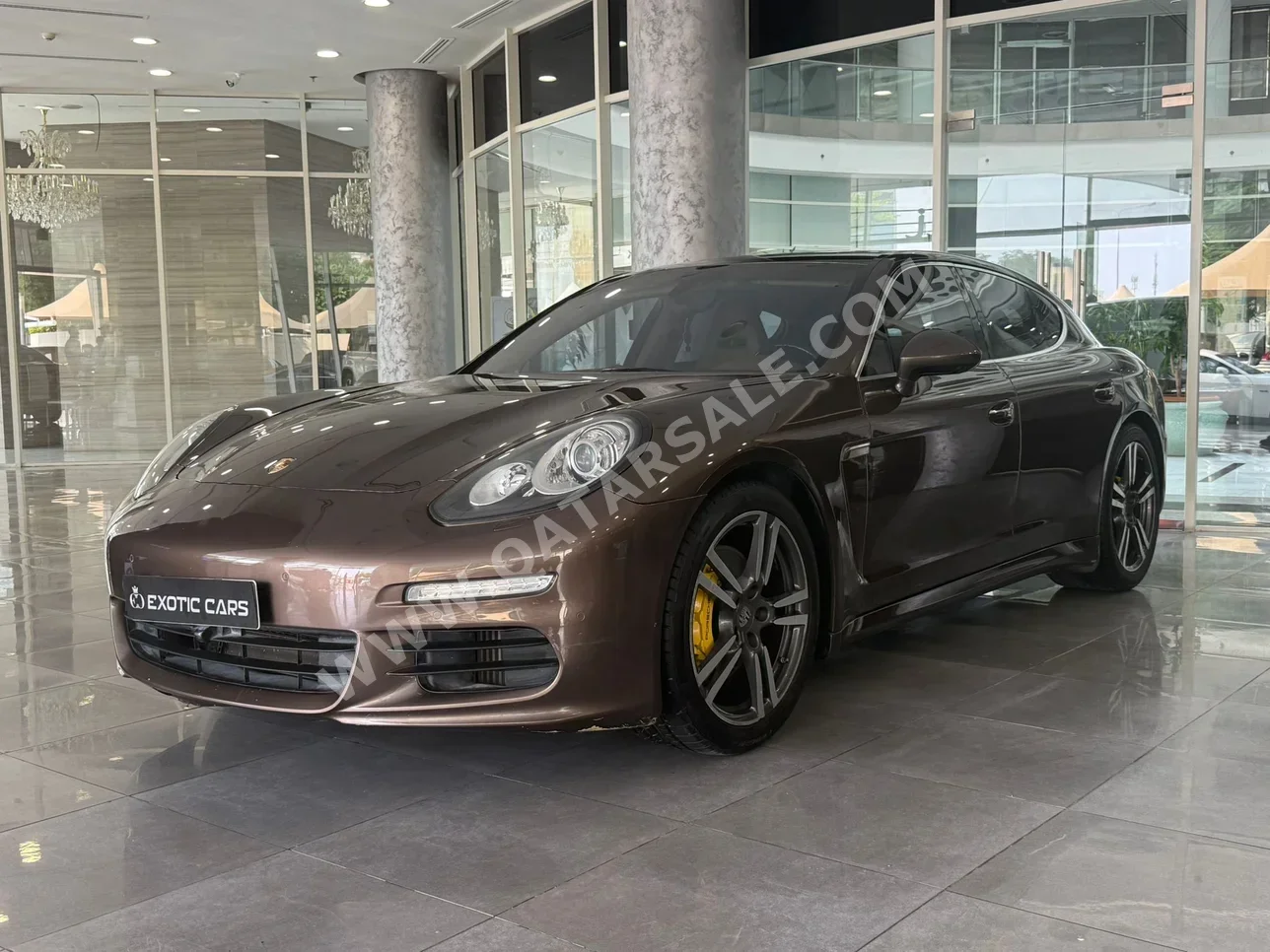 Porsche  Panamera  S  2014  Automatic  135,000 Km  8 Cylinder  Rear Wheel Drive (RWD)  Sedan  Brown