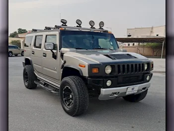 Hummer  H2  2004  Automatic  77,000 Km  8 Cylinder  Four Wheel Drive (4WD)  SUV  Gray