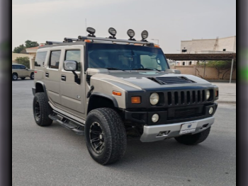 Hummer  H2  2004  Automatic  79,000 Km  8 Cylinder  Four Wheel Drive (4WD)  SUV  Gray