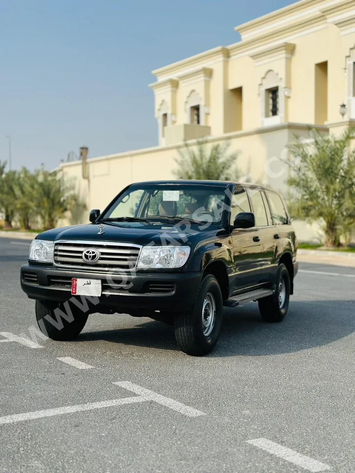 Toyota  Land Cruiser  GX  2007  Automatic  460,000 Km  6 Cylinder  Four Wheel Drive (4WD)  SUV  Black