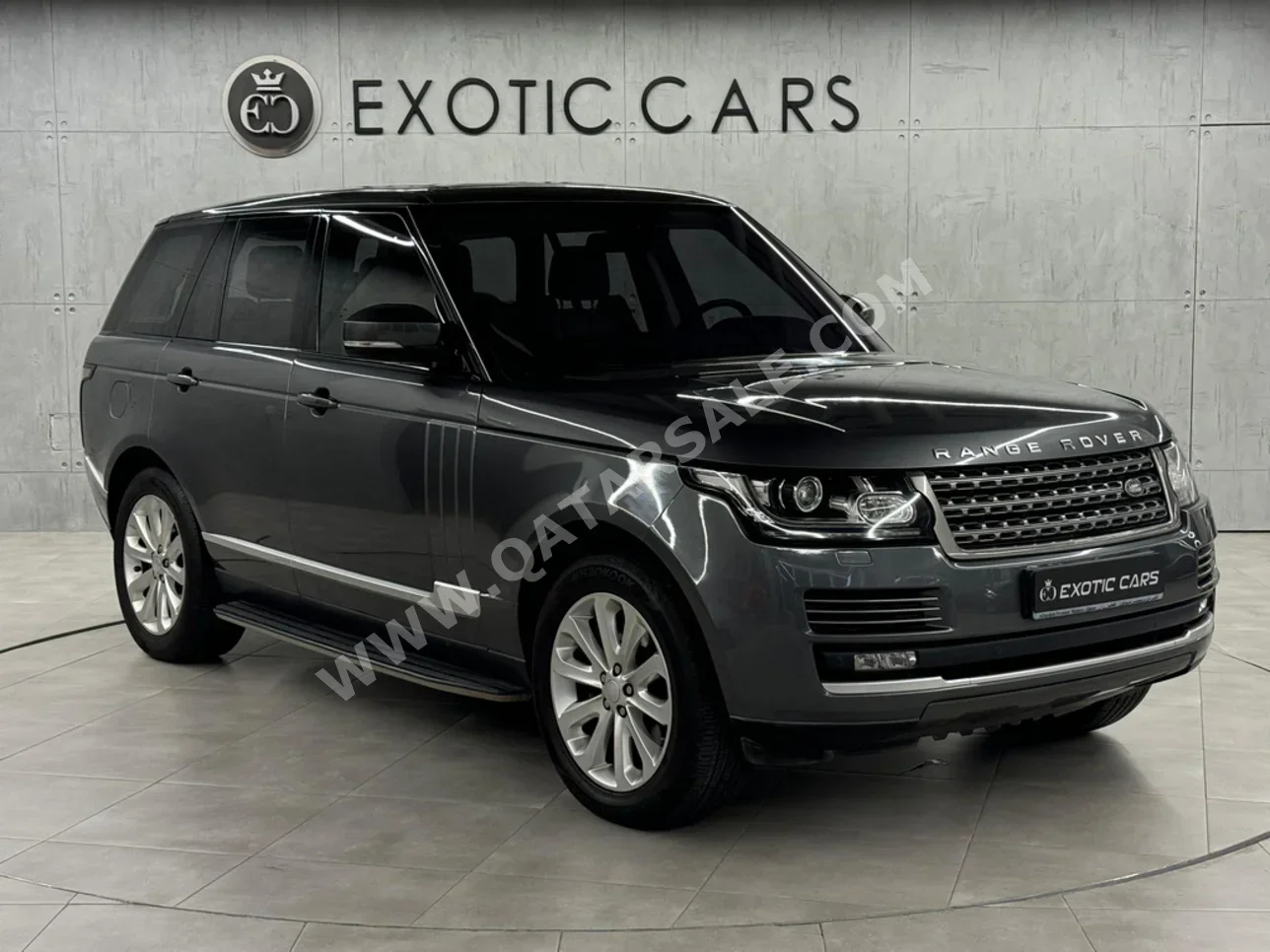 Land Rover  Range Rover  Vogue HSE  2016  Automatic  98,000 Km  6 Cylinder  Four Wheel Drive (4WD)  SUV  Gray