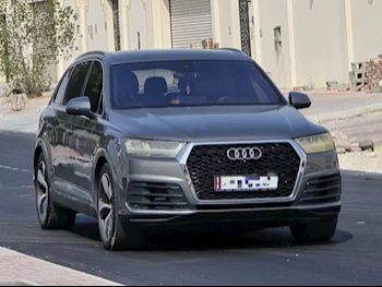 Audi  Q7  45 TFSI Quattro  2016  Automatic  190,000 Km  6 Cylinder  All Wheel Drive (AWD)  SUV  Gray