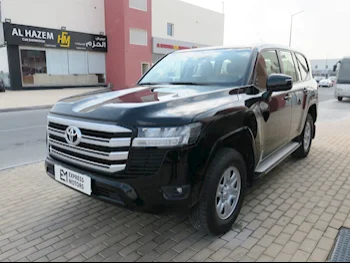 Toyota  Land Cruiser  GXR Twin Turbo  2022  Automatic  118,000 Km  6 Cylinder  Four Wheel Drive (4WD)  SUV  Black  With Warranty