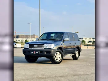 Toyota  Land Cruiser  G  2006  Automatic  498,000 Km  6 Cylinder  Four Wheel Drive (4WD)  SUV  Gray