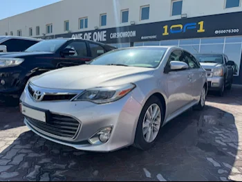 Toyota  Avalon  XLE  2013  Automatic  271,000 Km  6 Cylinder  Front Wheel Drive (FWD)  Sedan  Silver