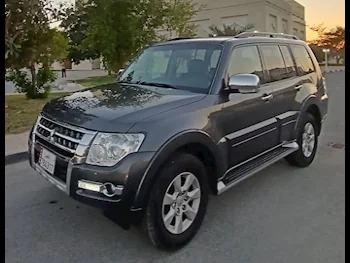 Mitsubishi  Pajero  SUV 4x4  Grey  2022