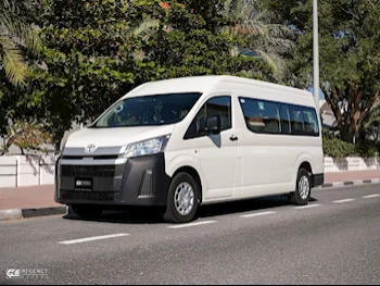 Toyota  Hiace  4 Cylinder  VAN  White  2025