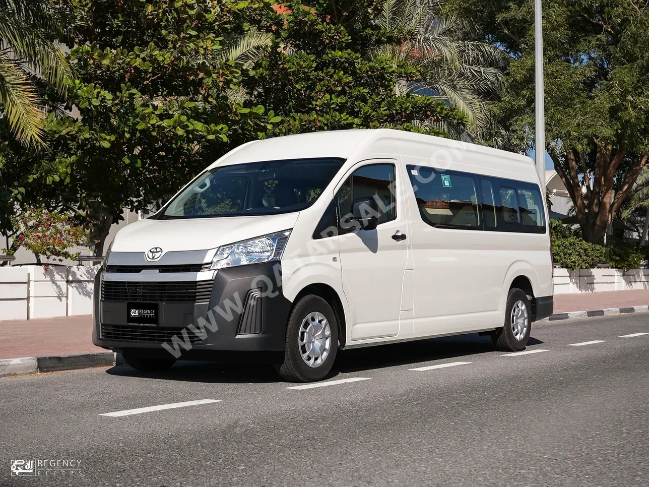 Toyota  Hiace  4 Cylinder  VAN  White  2025