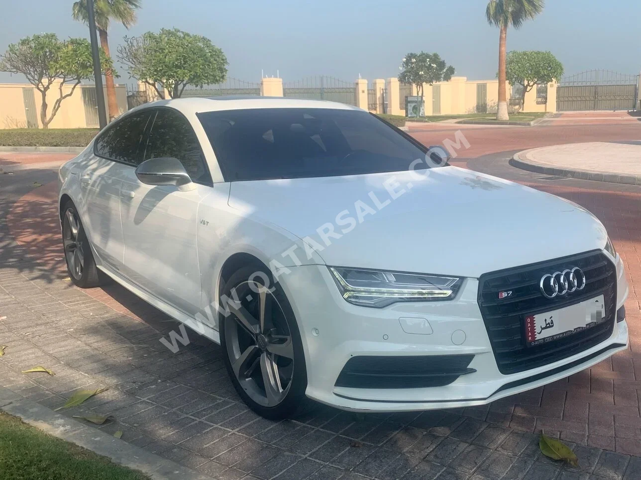 Audi  S  7  2015  Automatic  75,000 Km  8 Cylinder  All Wheel Drive (AWD)  Limousine  White