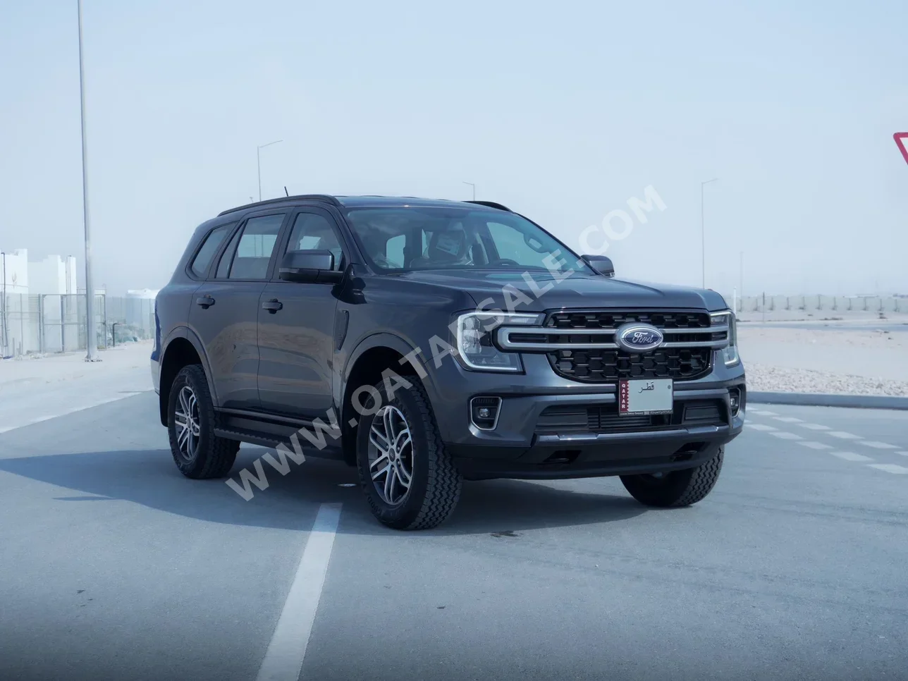 Ford  Everest  2024  Automatic  0 Km  4 Cylinder  All Wheel Drive (AWD)  SUV  Gray  With Warranty