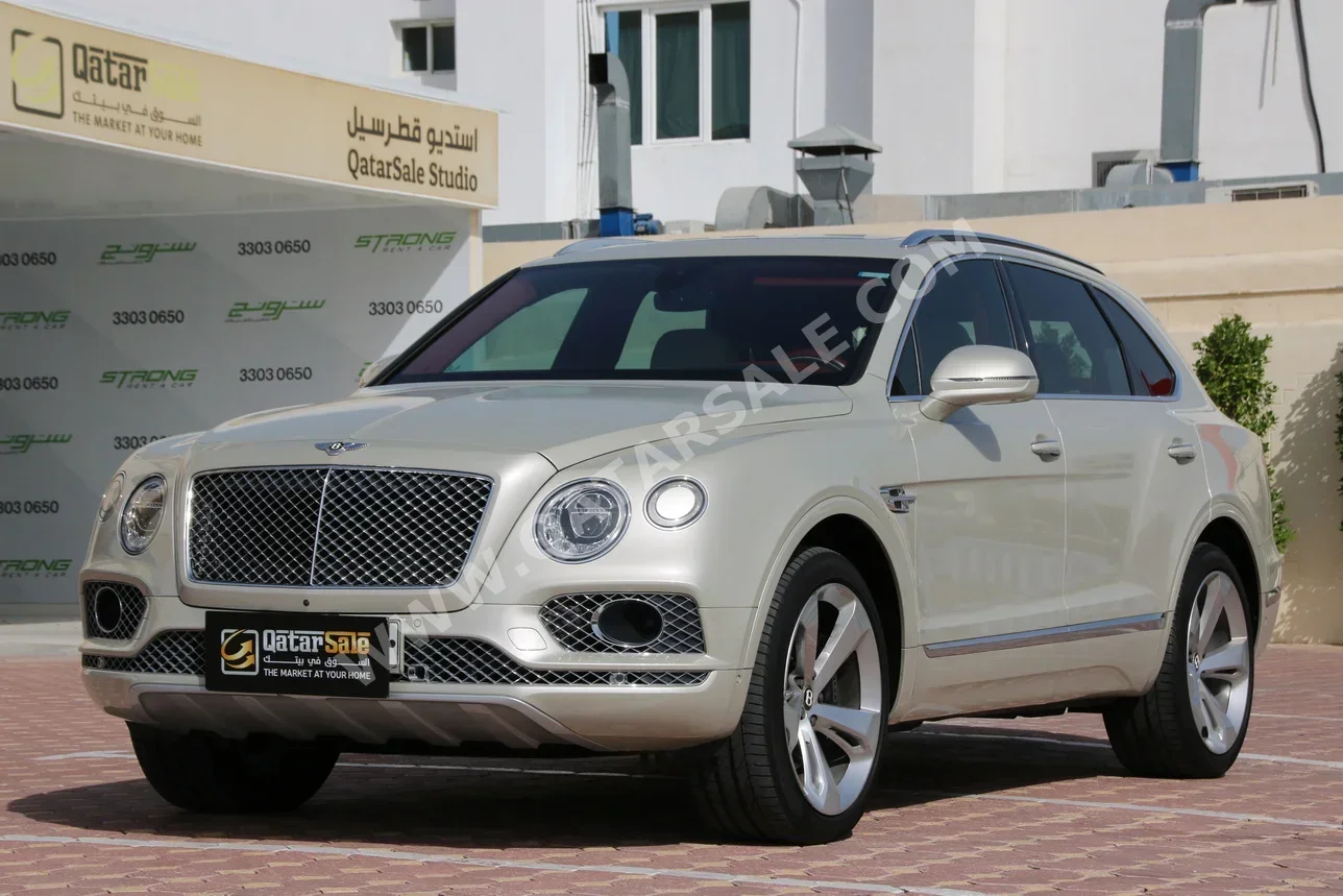 Bentley  Bentayga  2019  Automatic  81,000 Km  8 Cylinder  Four Wheel Drive (4WD)  SUV  Beige