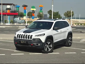 Jeep  Cherokee  TrailHawk  2016  Automatic  94,000 Km  6 Cylinder  Four Wheel Drive (4WD)  SUV  White