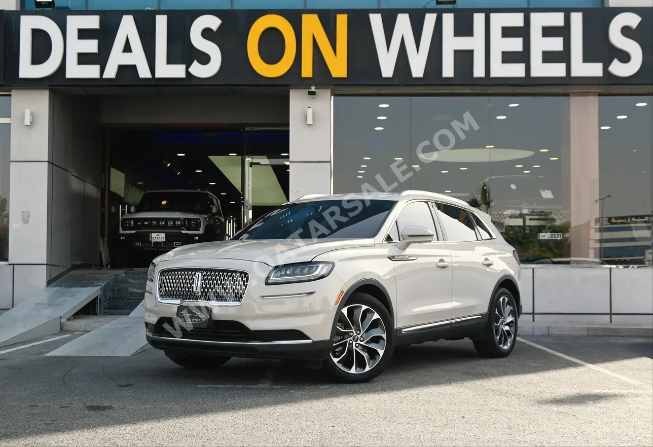 Lincoln  Nautilus  Turbo 2.7  2021  Automatic  35,000 Km  4 Cylinder  Front Wheel Drive (FWD)  SUV  Beige  With Warranty