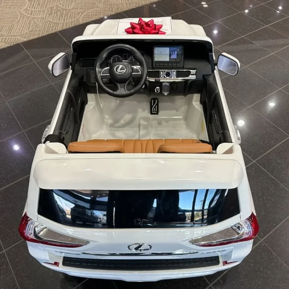 Character Vehicles  - 3-4 Years  - White