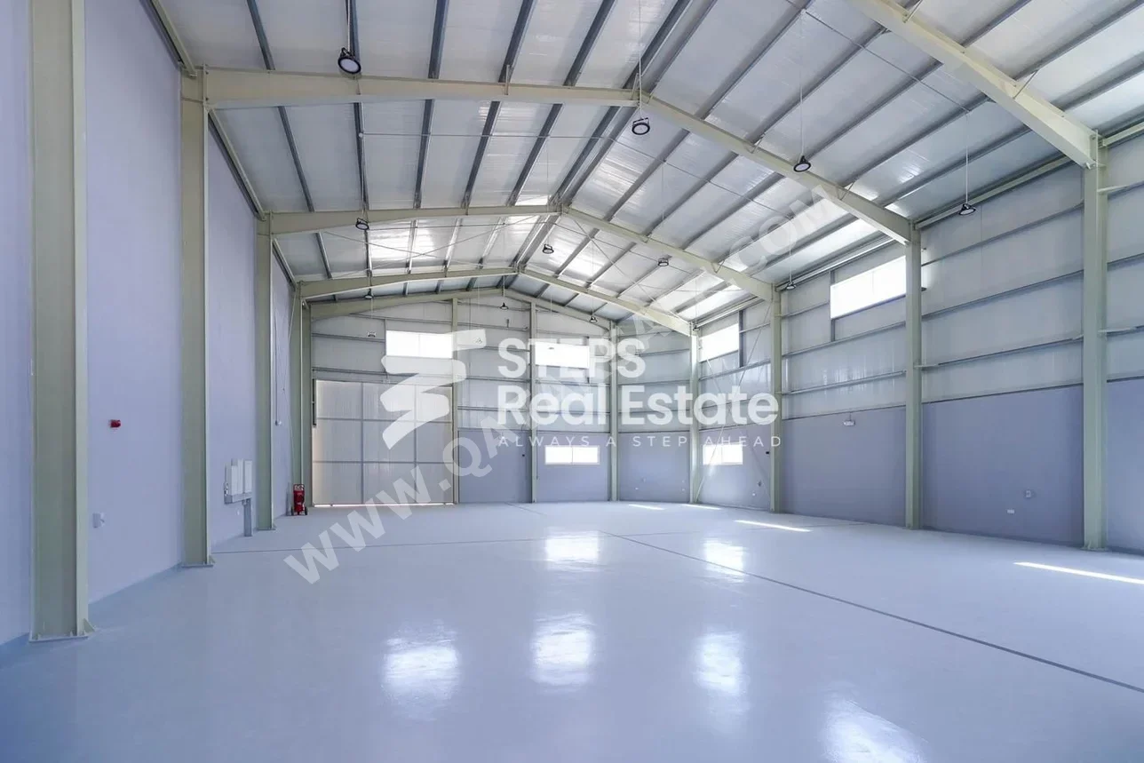 Warehouses & Stores - Al Wakrah  - Barkit Al Awamer  -Area Size: 1000 Square Meter