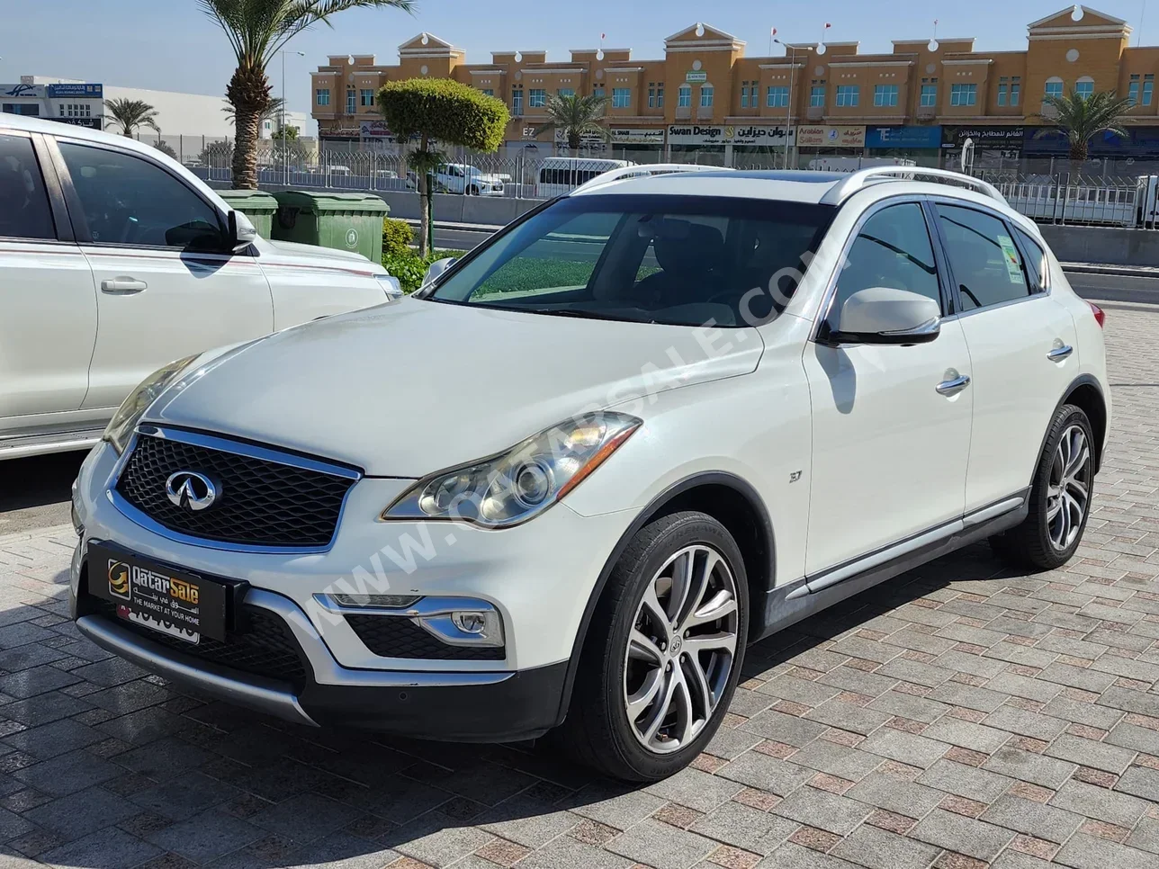 Infiniti  QX  50  2017  Automatic  82,000 Km  6 Cylinder  Four Wheel Drive (4WD)  SUV  White