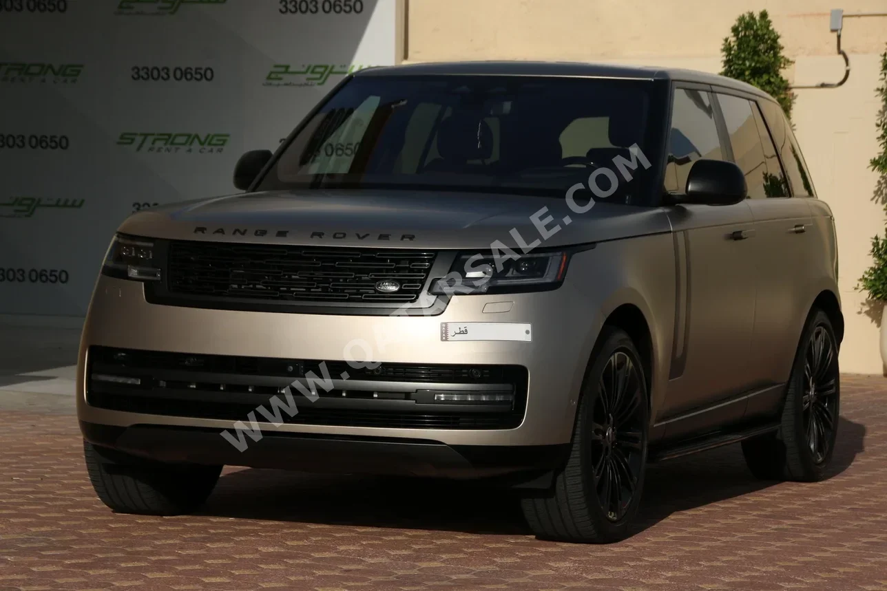 Land Rover  Range Rover  Vogue SE  2023  Automatic  43,000 Km  6 Cylinder  Four Wheel Drive (4WD)  SUV  Gold