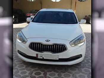 Kia  Quoris  2013  Automatic  216,014 Km  6 Cylinder  Rear Wheel Drive (RWD)  Sedan  Pearl