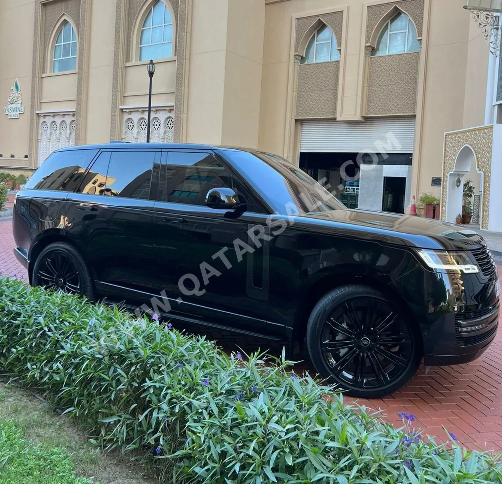 Land Rover  Range Rover  Vogue HSE  2023  Automatic  33,000 Km  8 Cylinder  Four Wheel Drive (4WD)  SUV  Black  With Warranty