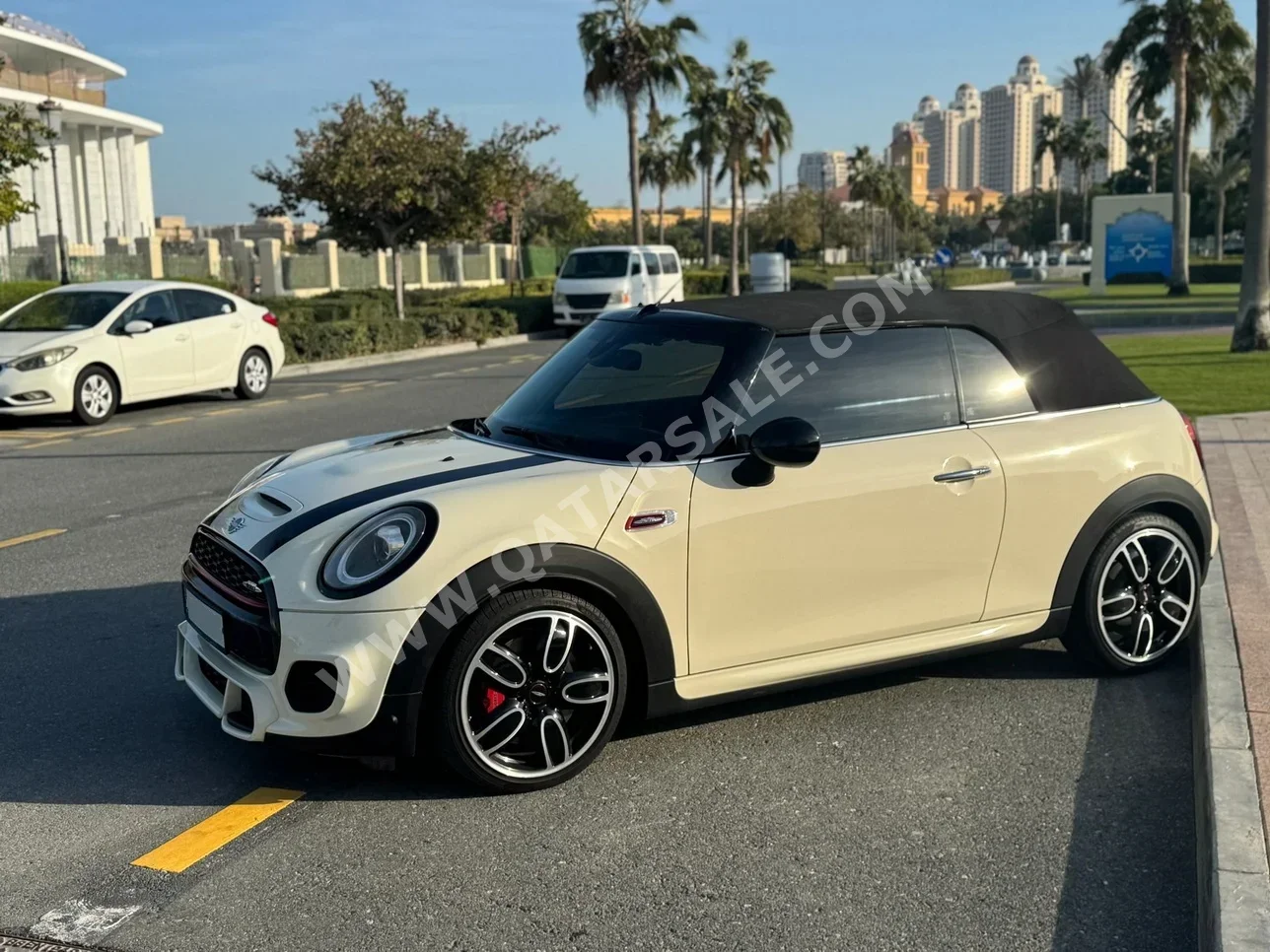 Mini  Cooper  JCW  2020  Automatic  49,000 Km  4 Cylinder  Front Wheel Drive (FWD)  Convertible  White