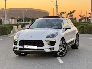 Porsche  Macan  S  2015  Automatic  125,000 Km  6 Cylinder  Four Wheel Drive (4WD)  SUV  White