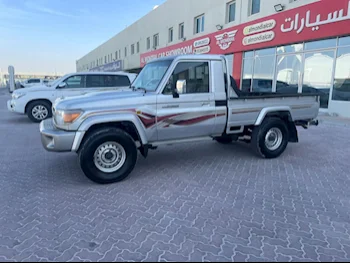 Toyota  Land Cruiser  LX  2009  Manual  241,000 Km  6 Cylinder  Four Wheel Drive (4WD)  Pick Up  Silver