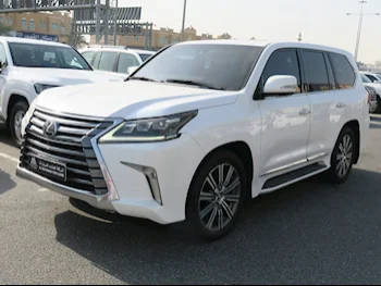 Lexus  LX  570  2016  Automatic  140,000 Km  8 Cylinder  Four Wheel Drive (4WD)  SUV  White