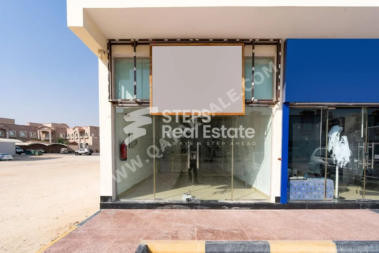 Commercial Shops - Not Furnished  - Al Daayen  For Rent  - Umm Qarn