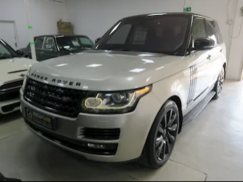 Land Rover  Range Rover  Vogue  2014  Automatic  132,000 Km  8 Cylinder  Four Wheel Drive (4WD)  SUV  Gold