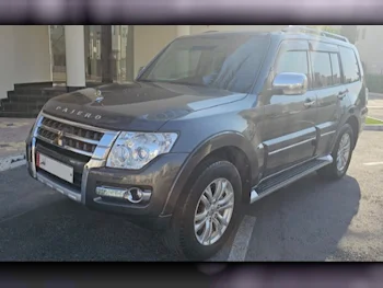 Mitsubishi  Pajero  3.8 Gold Edition  2022  Automatic  24,000 Km  6 Cylinder  Four Wheel Drive (4WD)  SUV  Black