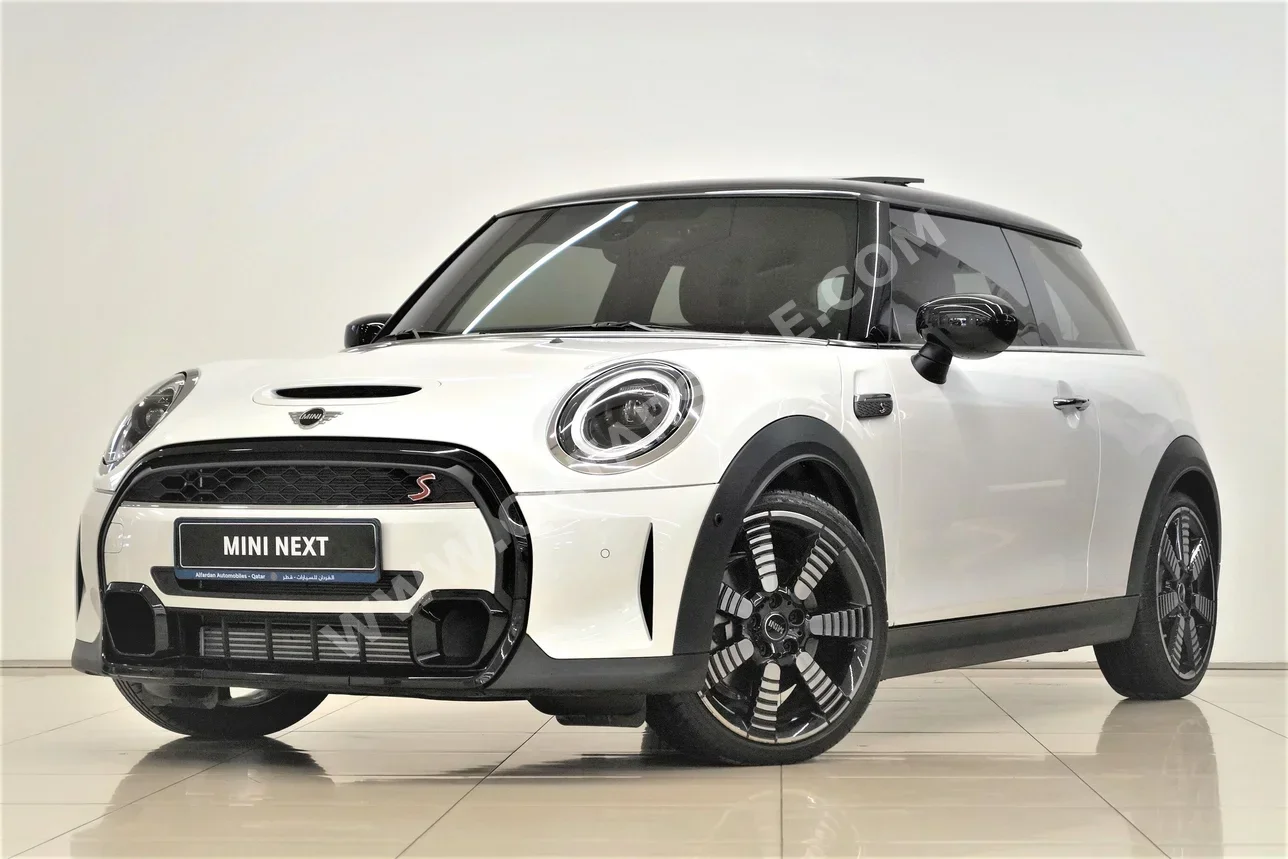 Mini  Cooper  S  2024  Automatic  6,800 Km  4 Cylinder  All Wheel Drive (AWD)  SUV  White  With Warranty