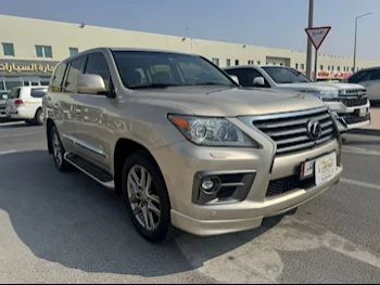 Lexus  LX  570 S  2015  Automatic  348,000 Km  8 Cylinder  Four Wheel Drive (4WD)  SUV  Gold