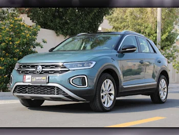 Volkswagen  T-Roc  Style  2024  Automatic  10,000 Km  4 Cylinder  Four Wheel Drive (4WD)  SUV  Green  With Warranty