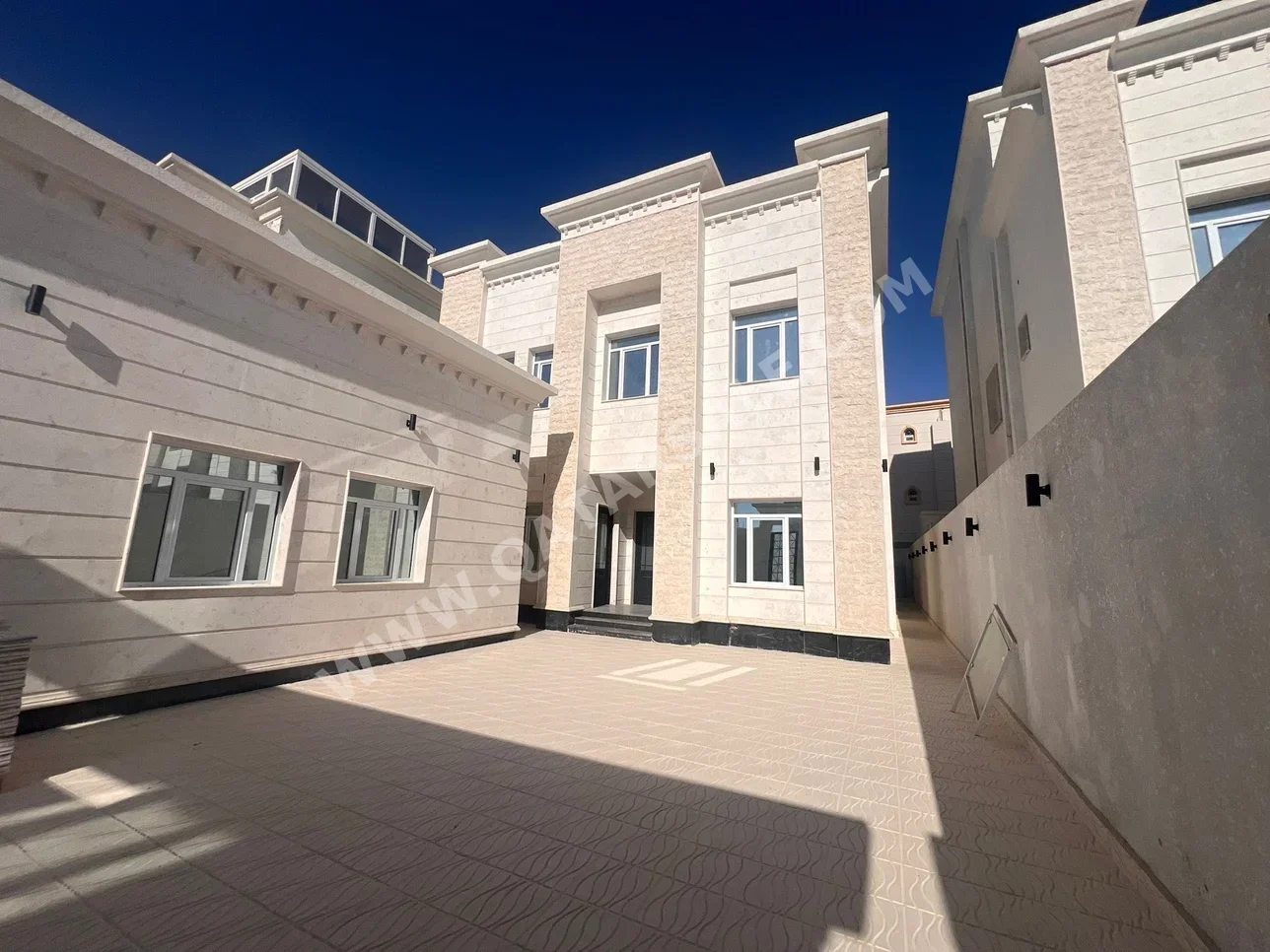 سكن عائلي  - غير مفروشة  - الريان  - ازغوى  - 7 غرف نوم