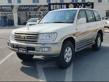 Toyota  Land Cruiser  GXR  2006  Manual  8,000 Km  6 Cylinder  Four Wheel Drive (4WD)  SUV  Beige